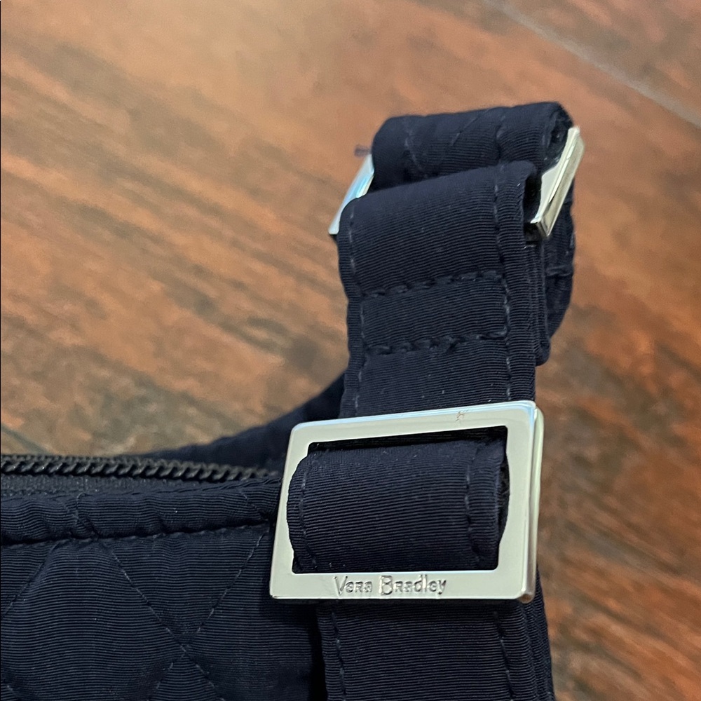 Vera Bradley XL Crossbody in Navy Microfiber NWOT - Picture 8 of 10